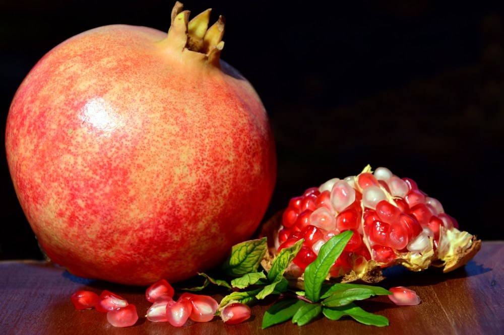pomegranate-2851994_1920