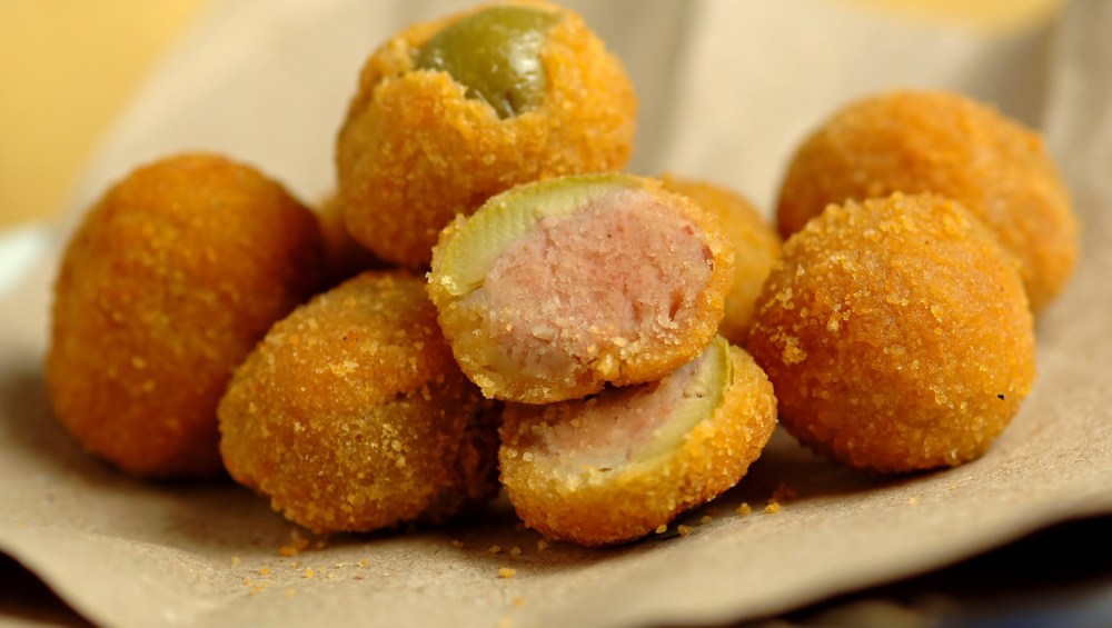 9FF82F38-3F36-4C82-8385-94823BF715D1